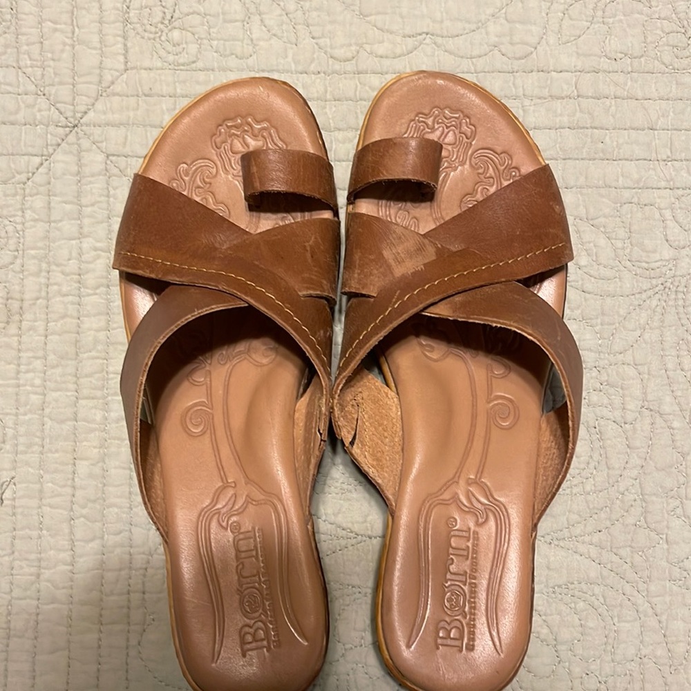 Tan leather sandal Born size 9M used good condition.